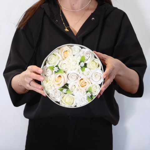 Coffret Fleurs de savon - Blanc et ivoire