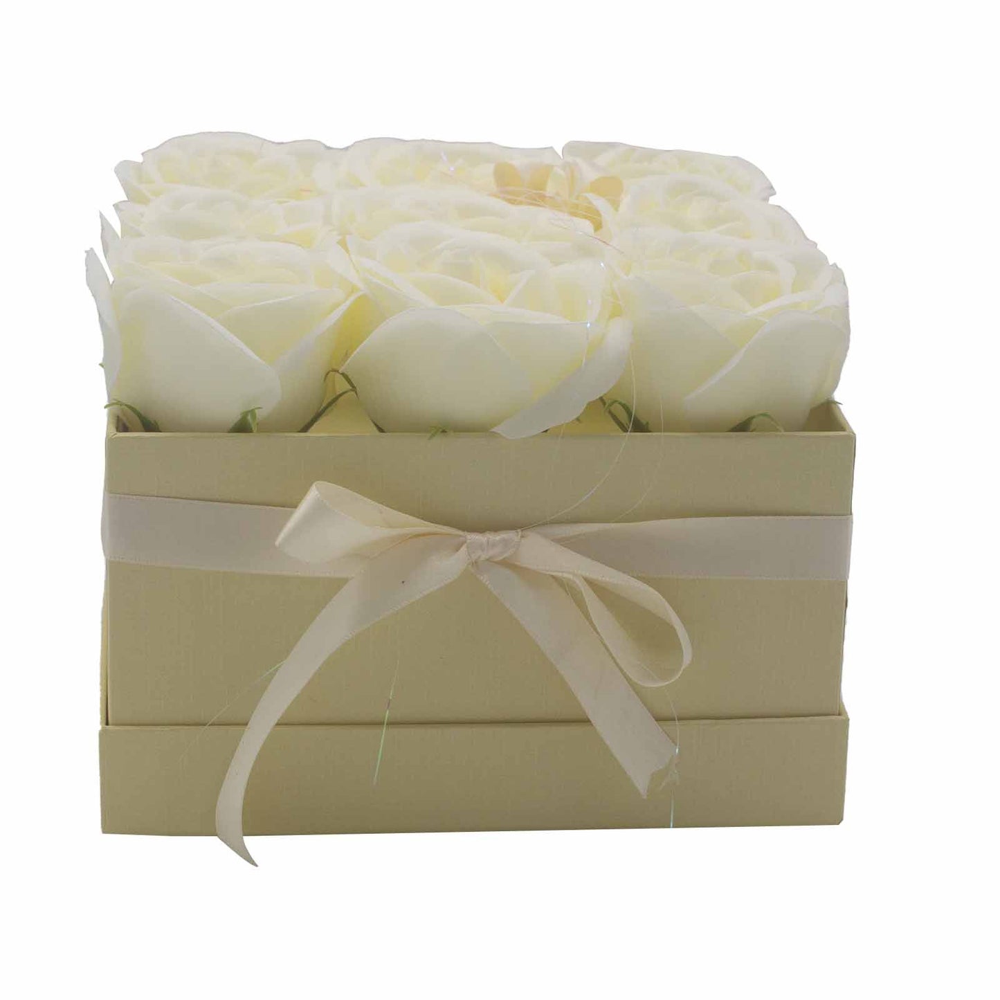 Coffret de fleurs de savon - 9 roses Crèmes - Carré