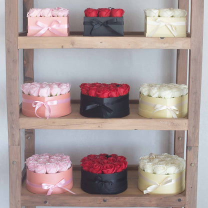Coffret de fleurs de savon - 9 roses Roses - Carré