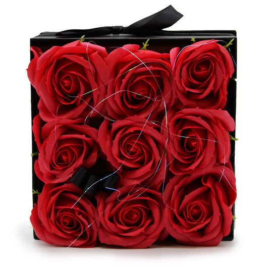 Coffret de fleurs de savon - 9 roses Rouges - Carré