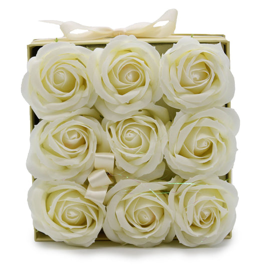 Coffret de fleurs de savon - 9 roses Crèmes - Carré