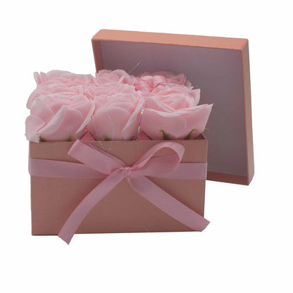 Coffret de fleurs de savon - 9 roses Roses - Carré