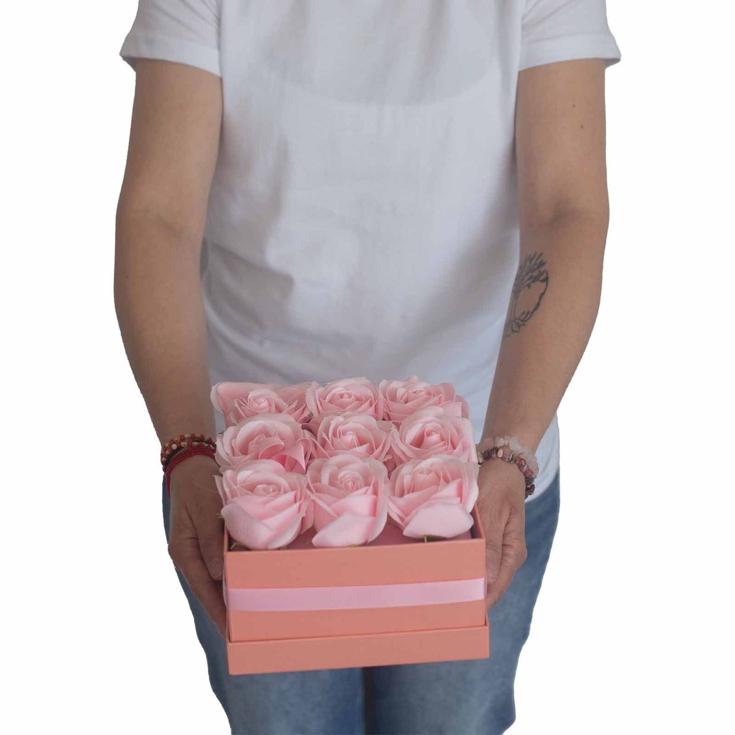 Coffret de fleurs de savon - 9 roses Roses - Carré